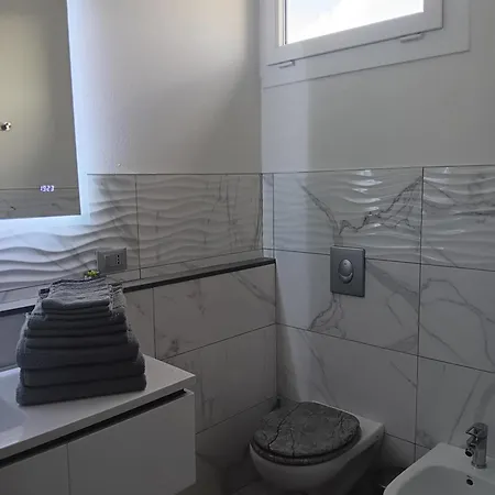 Guest house La Famiglia Tripla *